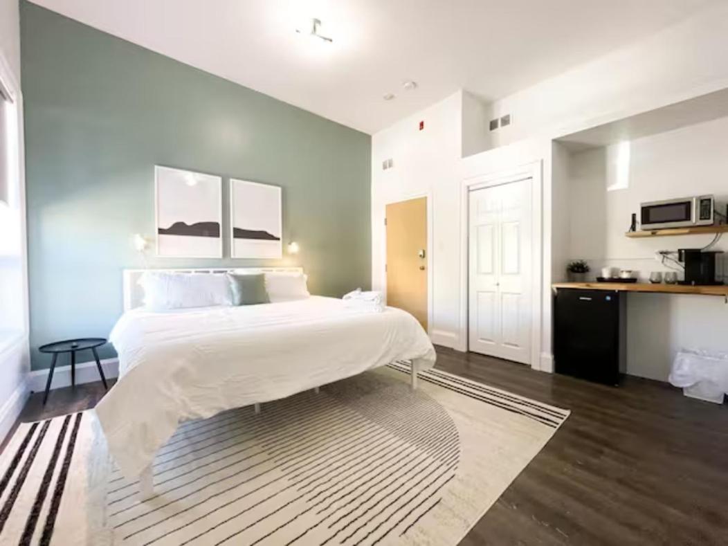 Lake Superior Boutique Hotel 선더베이 외부 사진